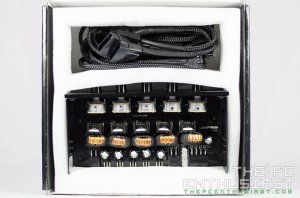 Lamptron CF525 Fan Controller Review-04