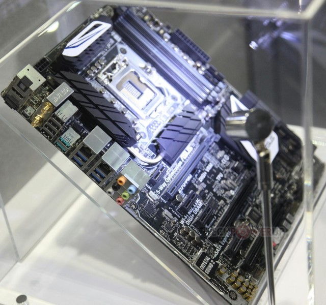 Asus Z170 Pro Motherboard at Computex 2015-02