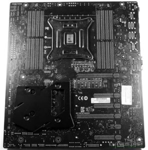 Asus Maximus Rampage V Extreme Review-08