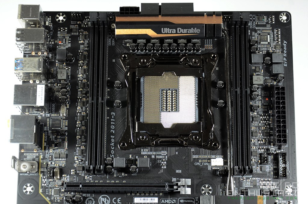 Gigabyte X99-UD3P Motherboard Review-02