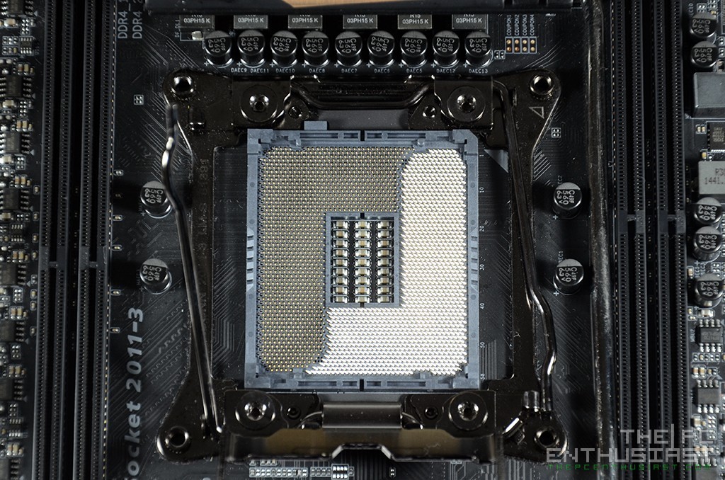 Gigabyte X99-UD3P Motherboard Review-04